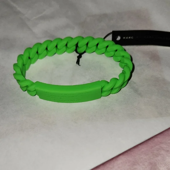 Marc Jacobs Bright Toucan Green Twisted Bracelet - Picture 1 of 6
